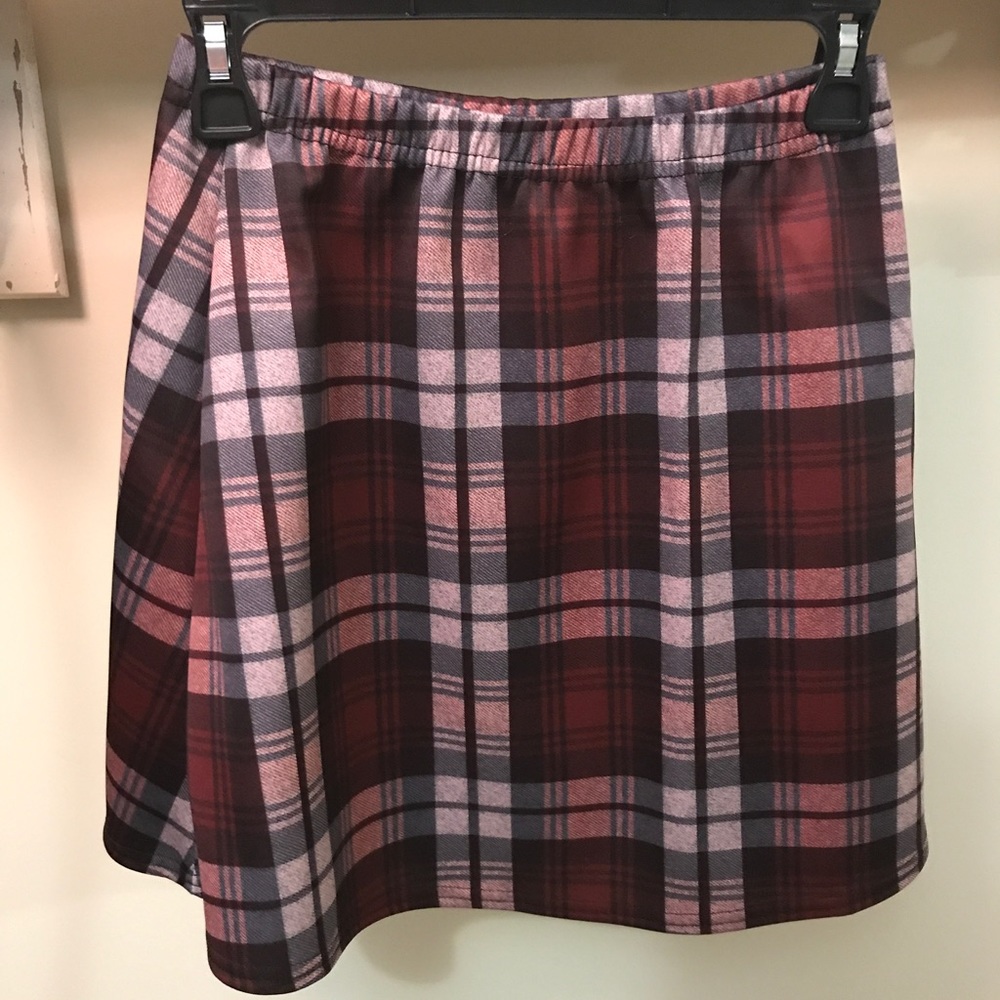 Red plaid mini skirt